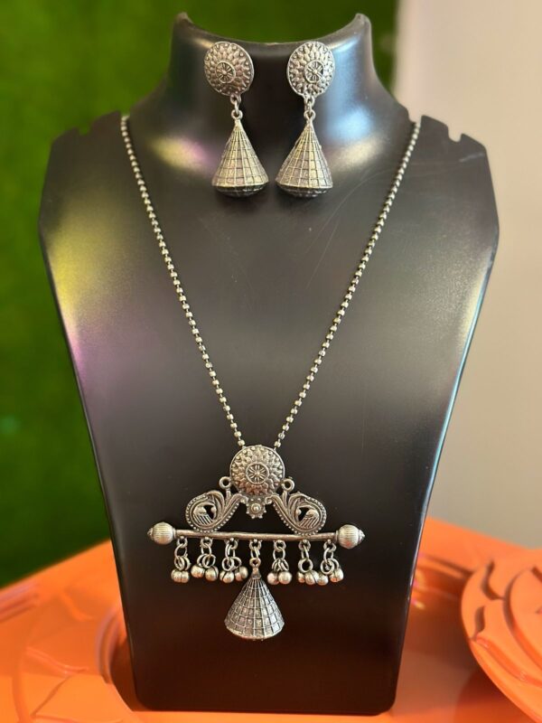 Oxidized jewellery set