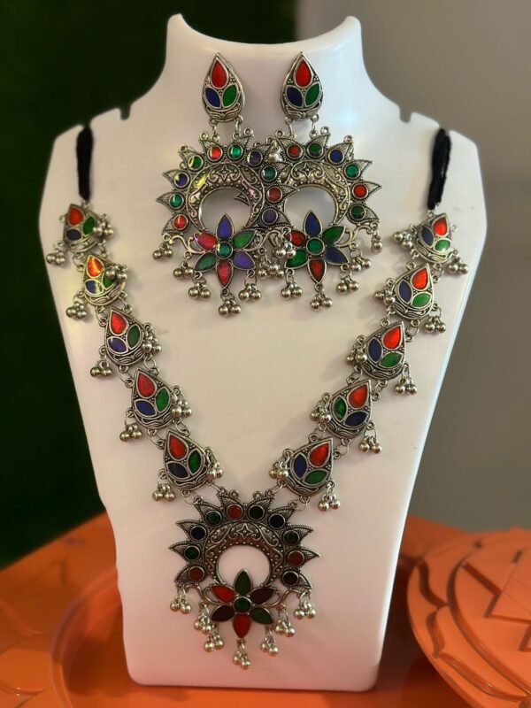 Oxidized jewellery set